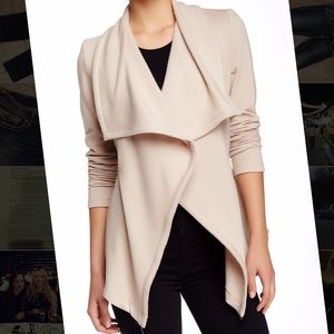 BNCI waterfall cardigan. EUC. Cream color